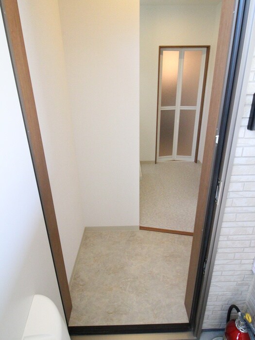 物件内観写真14　(玄関)