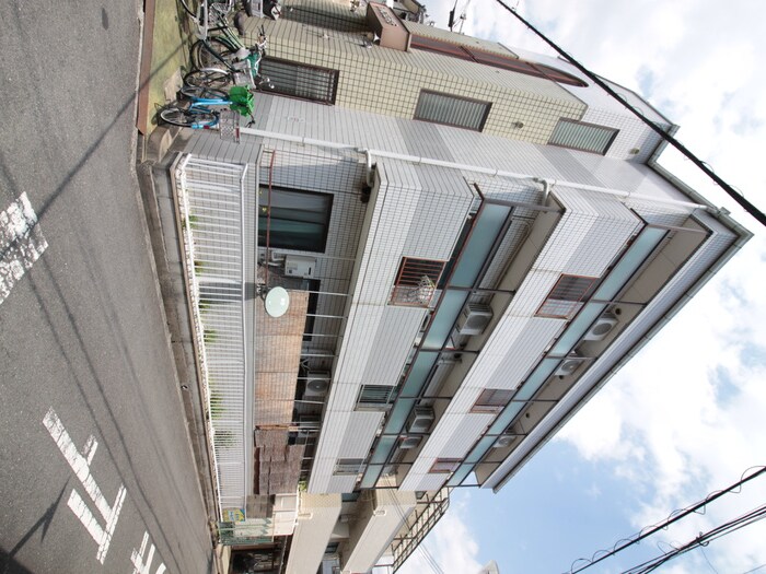 物件外観写真6　(駐輪場)