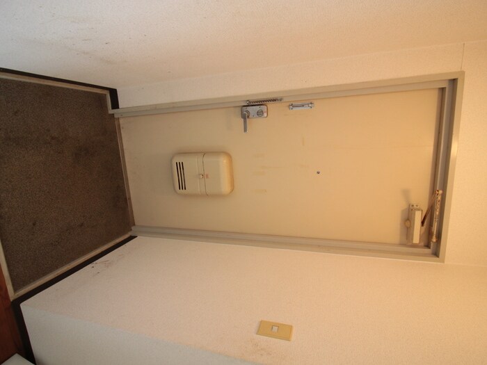 物件内観写真15　(玄関)