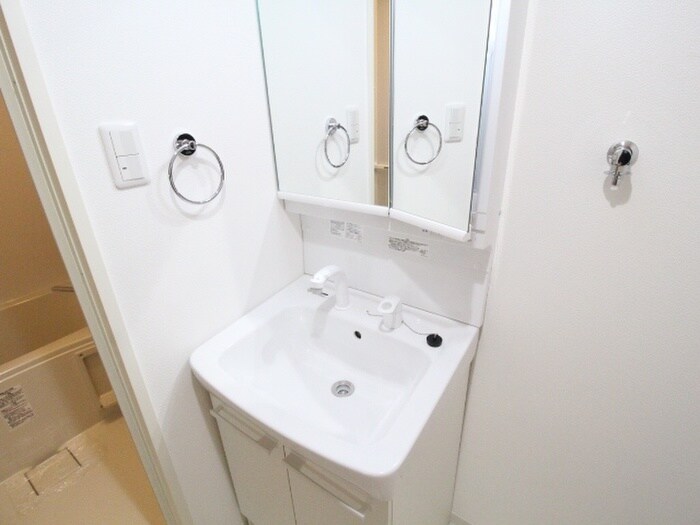 物件内観写真9　(洗面)