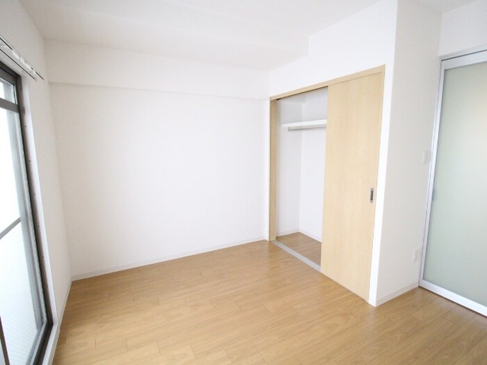 物件内観写真14　(居室)