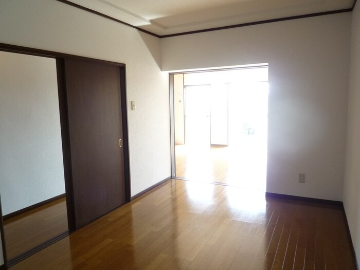 物件内観写真14　(居室)