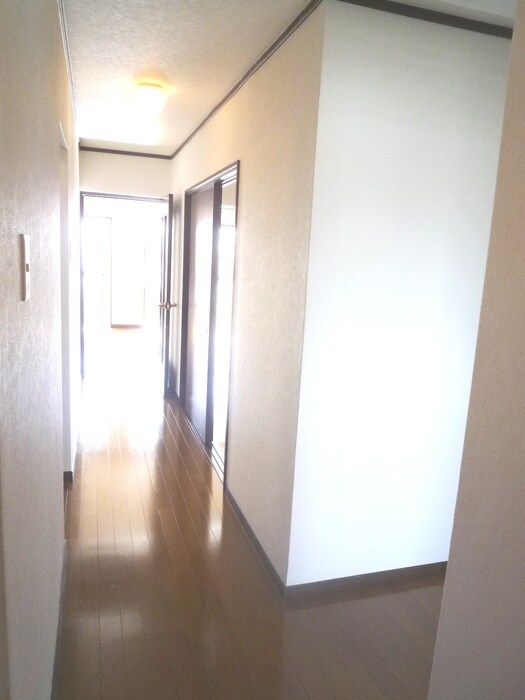 物件内観写真21　(玄関)