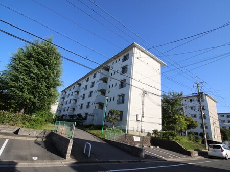 男山第二住宅１１１棟（４０１）外観写真