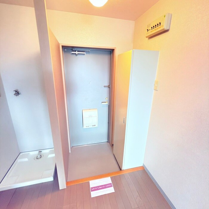 物件内観写真20　(玄関)