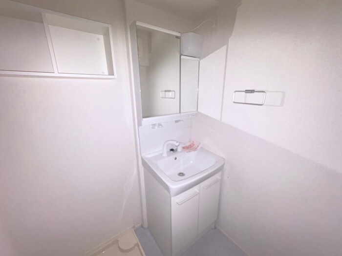 物件内観写真11　(洗面)