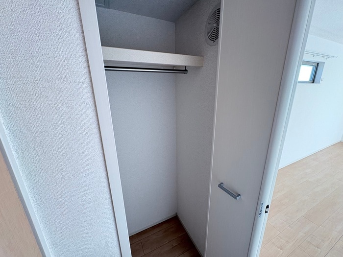 物件内観写真13　(収納)