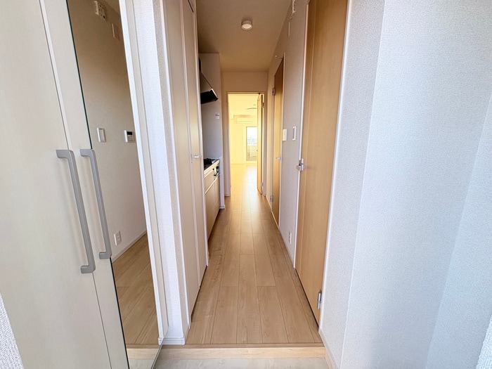 物件内観写真17　(廊下)