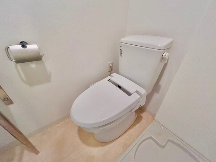 物件内観写真9　(トイレ)