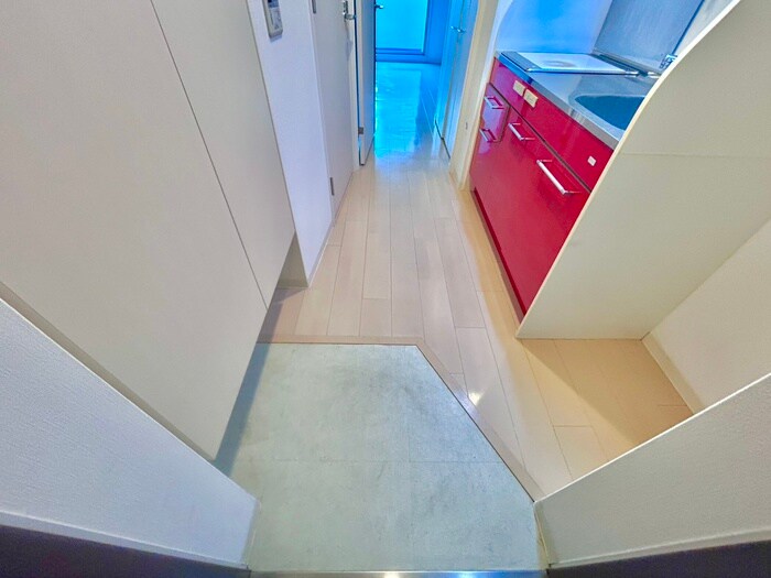 物件内観写真13　(玄関)