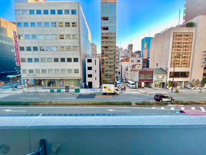 物件内観写真17　(室内からの展望)