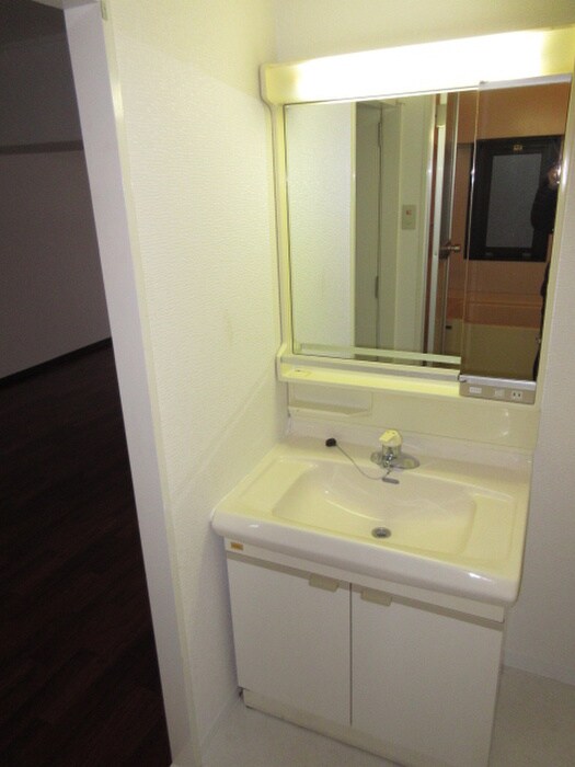 物件内観写真8　(洗面)