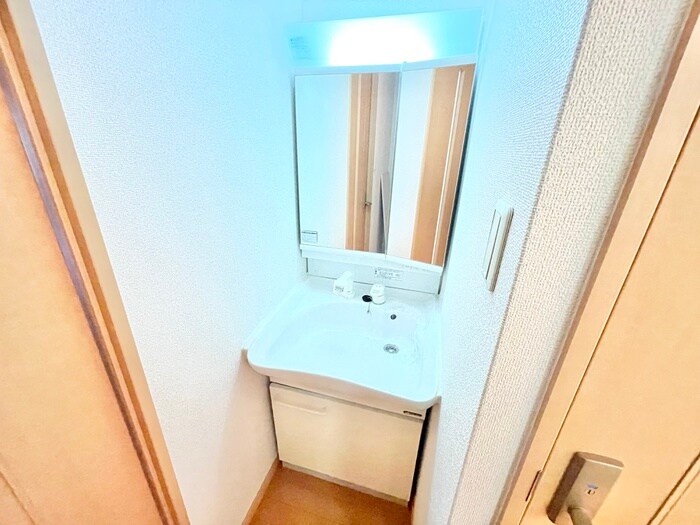 物件内観写真11　(洗面)