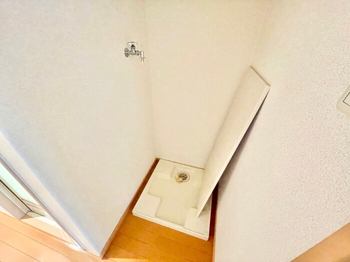 物件内観写真20　(洗濯機置場)
