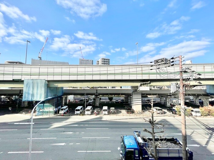 物件内観写真22　(室内からの展望)