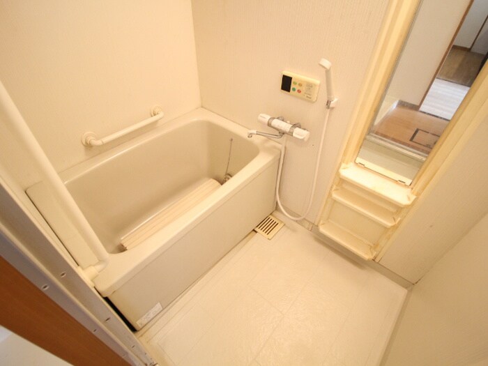 物件内観写真10　(バス／シャワールーム等)