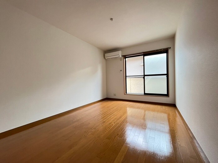 物件内観写真10　(居室)