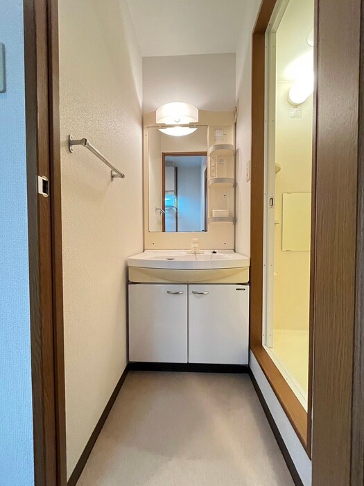 物件内観写真12　(洗面)