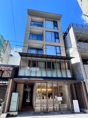 CASA ALA MODE ROKKAKU108外観写真