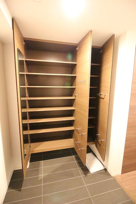 物件内観写真14　(靴箱)