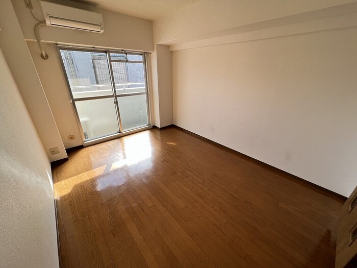 物件内観写真11　(居室)