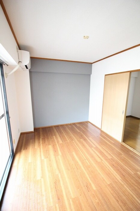 物件内観写真11　(居室)