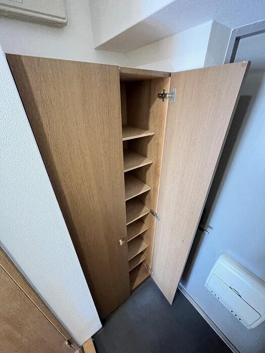 物件内観写真15　(靴箱)