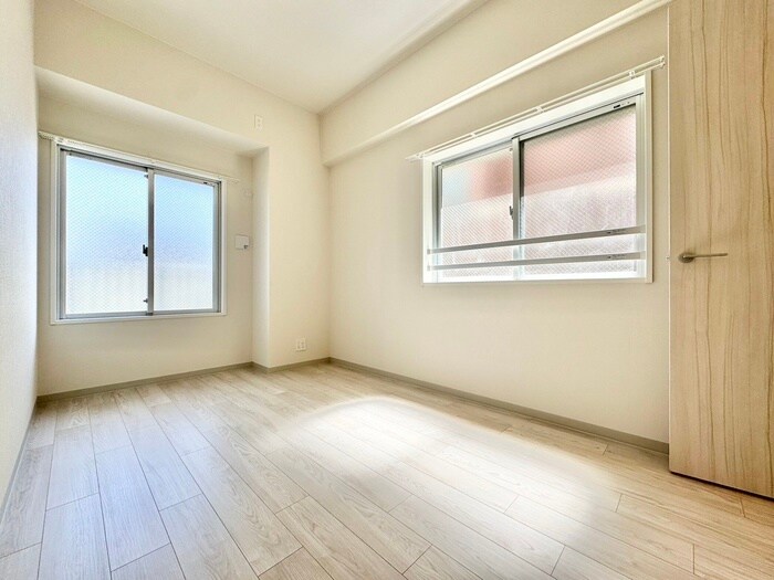 物件内観写真8　(居室)