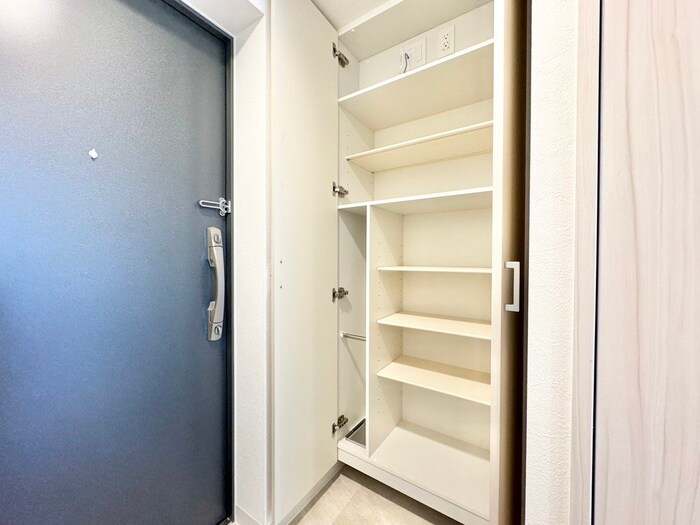 物件内観写真15　(靴箱)