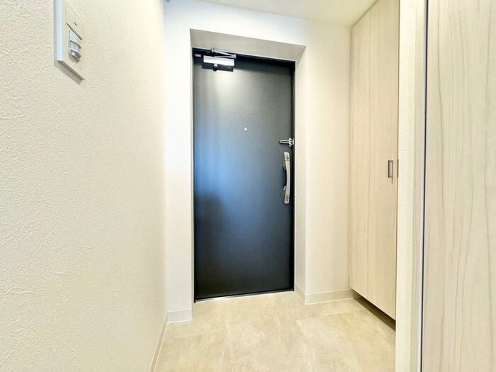 物件内観写真17　(玄関)