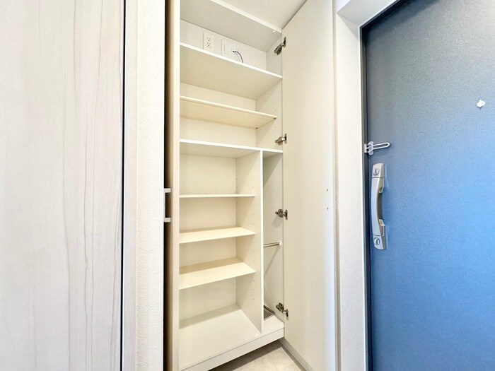 物件内観写真17　(靴箱)