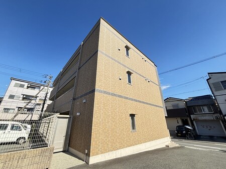 サニ－コ－ト外観写真
