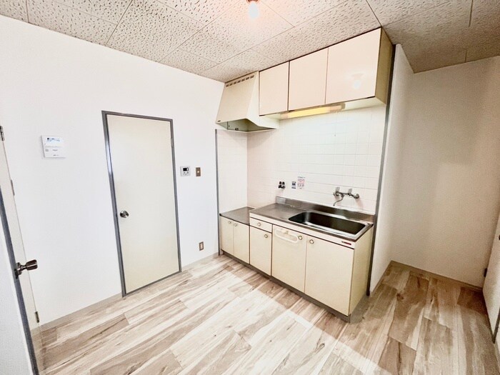 物件内観写真11　(居室)