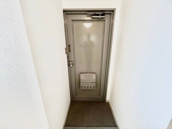 物件内観写真17　(玄関)
