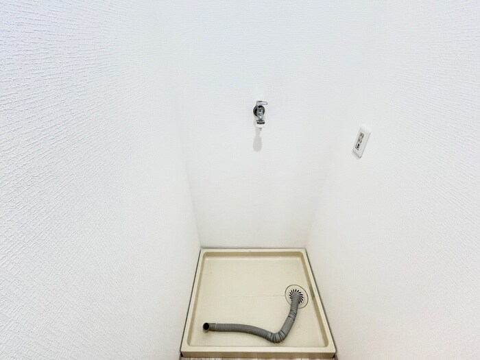 物件内観写真19　(洗濯機置場)