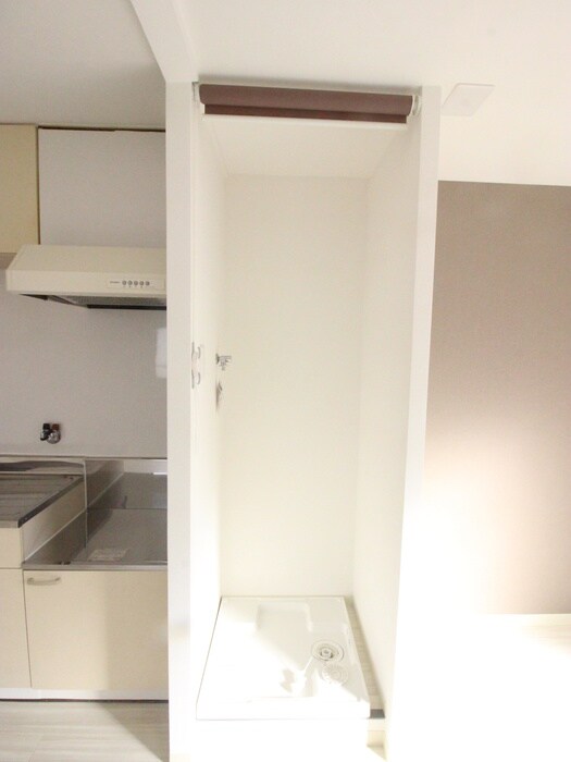 物件内観写真11　(洗濯機置場)