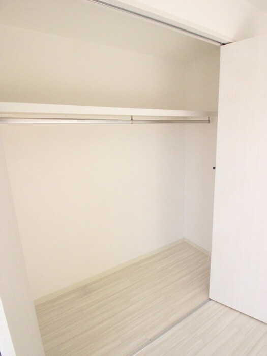 物件内観写真16　(収納)