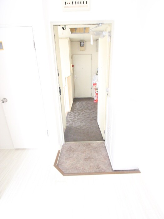 物件内観写真21　(廊下)