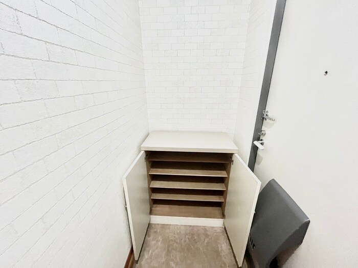 物件内観写真14　(靴箱)