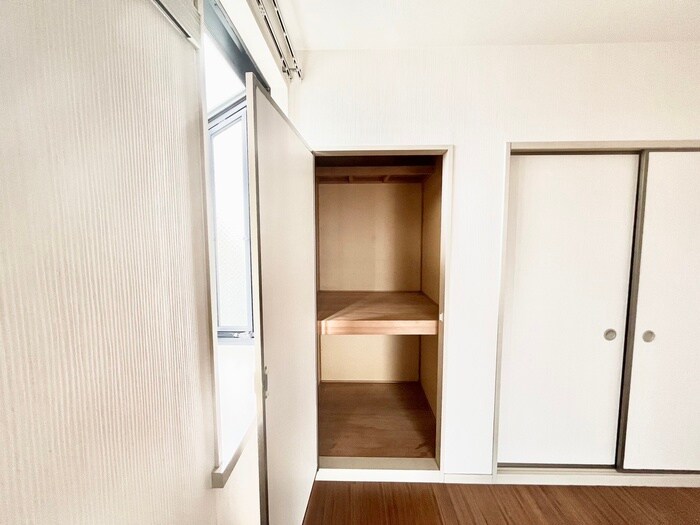 物件内観写真16　(収納)