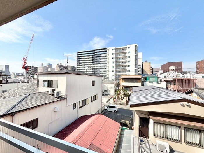 物件内観写真21　(室内からの展望)