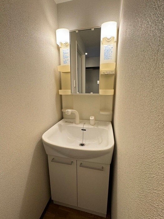 物件内観写真10　(洗面)