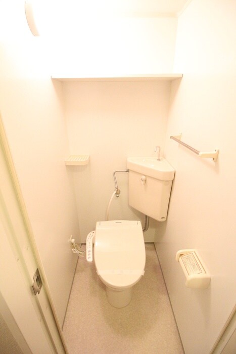 物件内観写真11　(トイレ)