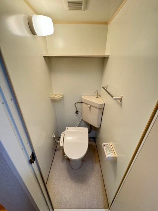 物件内観写真11　(トイレ)