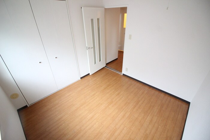 物件内観写真10　(居室)