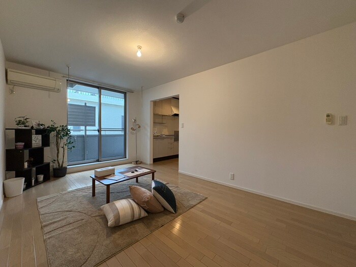 物件内観写真7　(居室)