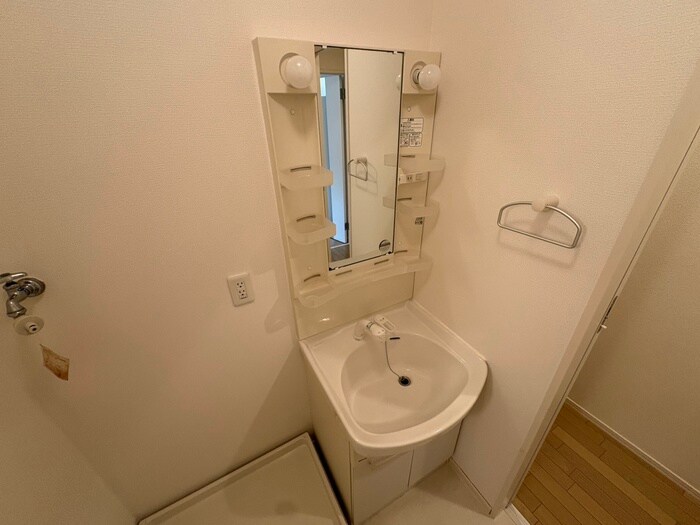 物件内観写真13　(洗面)