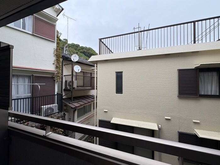 物件内観写真14　(室内からの展望)