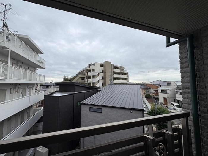 物件内観写真14　(室内からの展望)