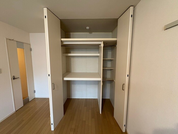 物件内観写真16　(収納)
